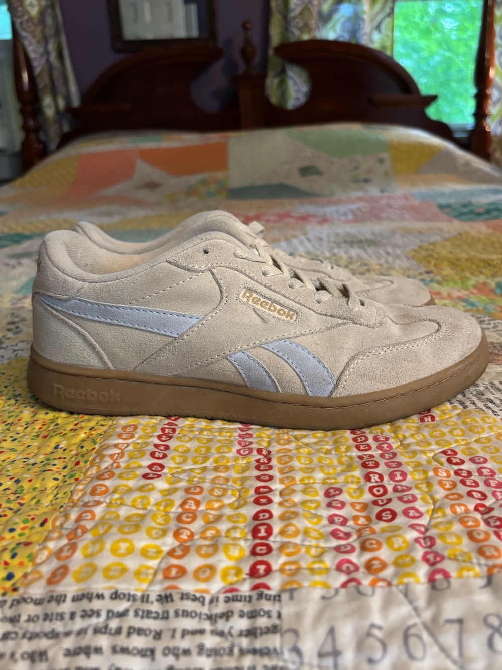 Reebok Club C classic sneakers cream with blue trim
